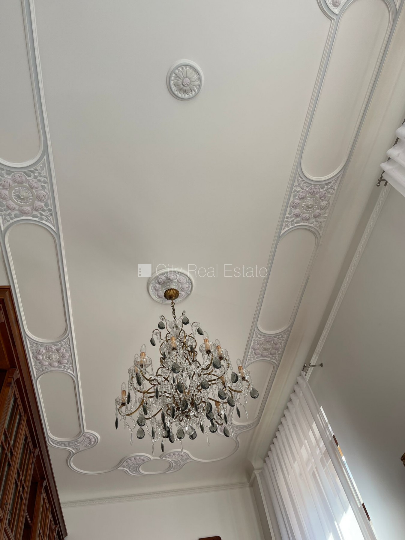 Sludinājumi. Fasādes māja, slēgts pagalms, vieta automašīnai, ieeja no pagalma, luksuss apartamenti  161 m2, ir Cena: 640000 EUR Foto #20