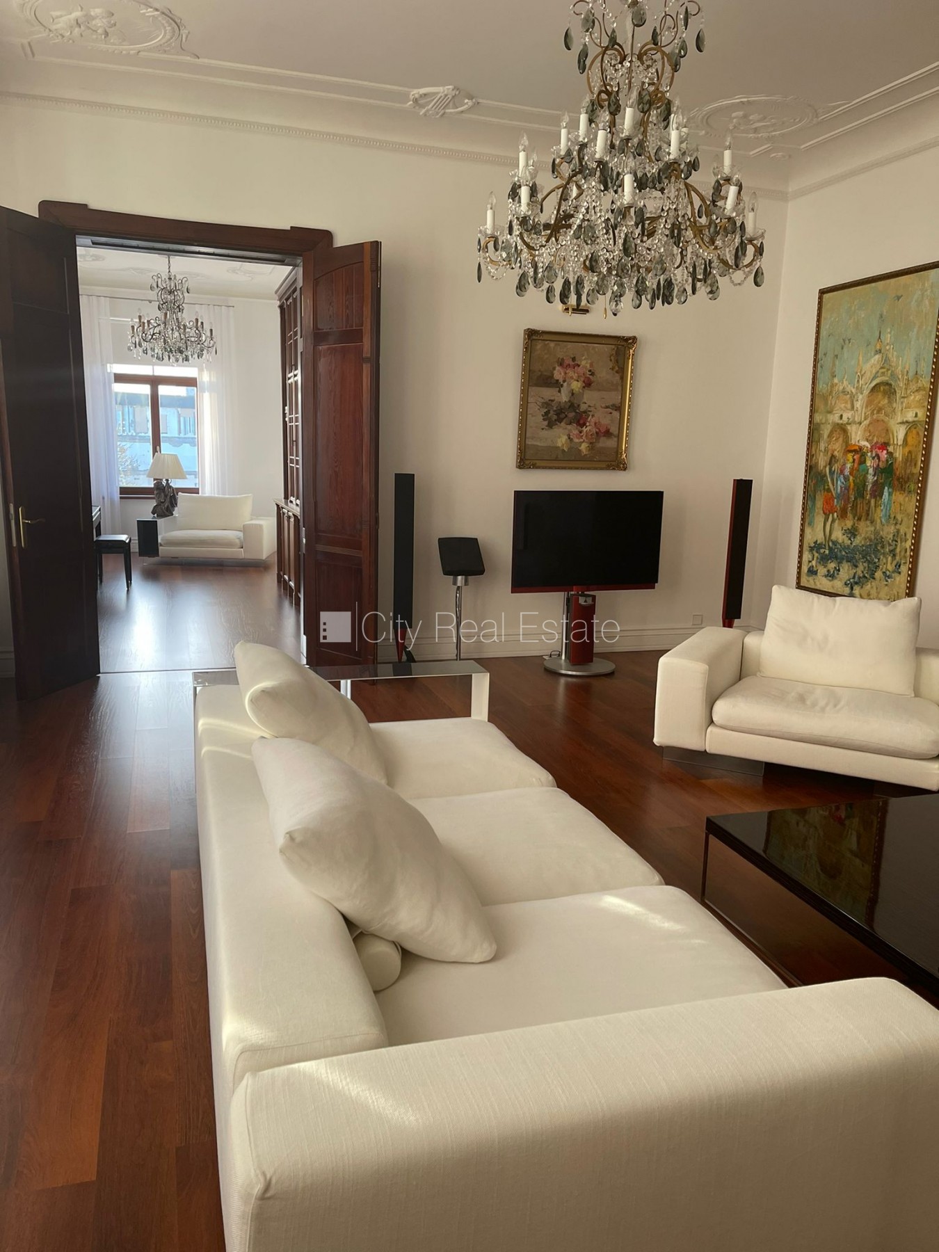 Sludinājumi. Fasādes māja, slēgts pagalms, vieta automašīnai, ieeja no pagalma, luksuss apartamenti  161 m2, ir Cena: 640000 EUR Foto #7