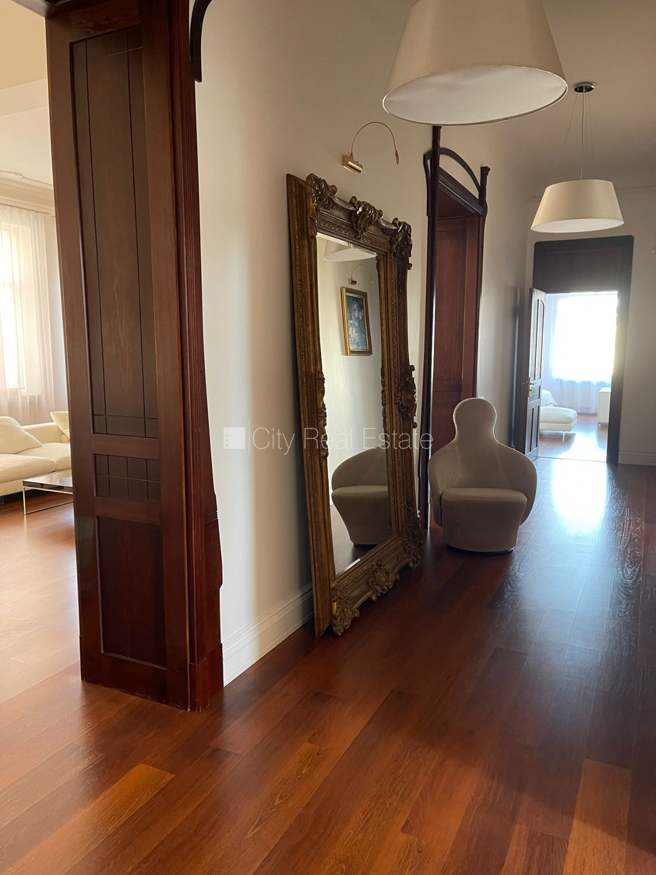 Sludinājumi. Fasādes māja, slēgts pagalms, vieta automašīnai, ieeja no pagalma, luksuss apartamenti  161 m2, ir Cena: 640000 EUR Foto #9