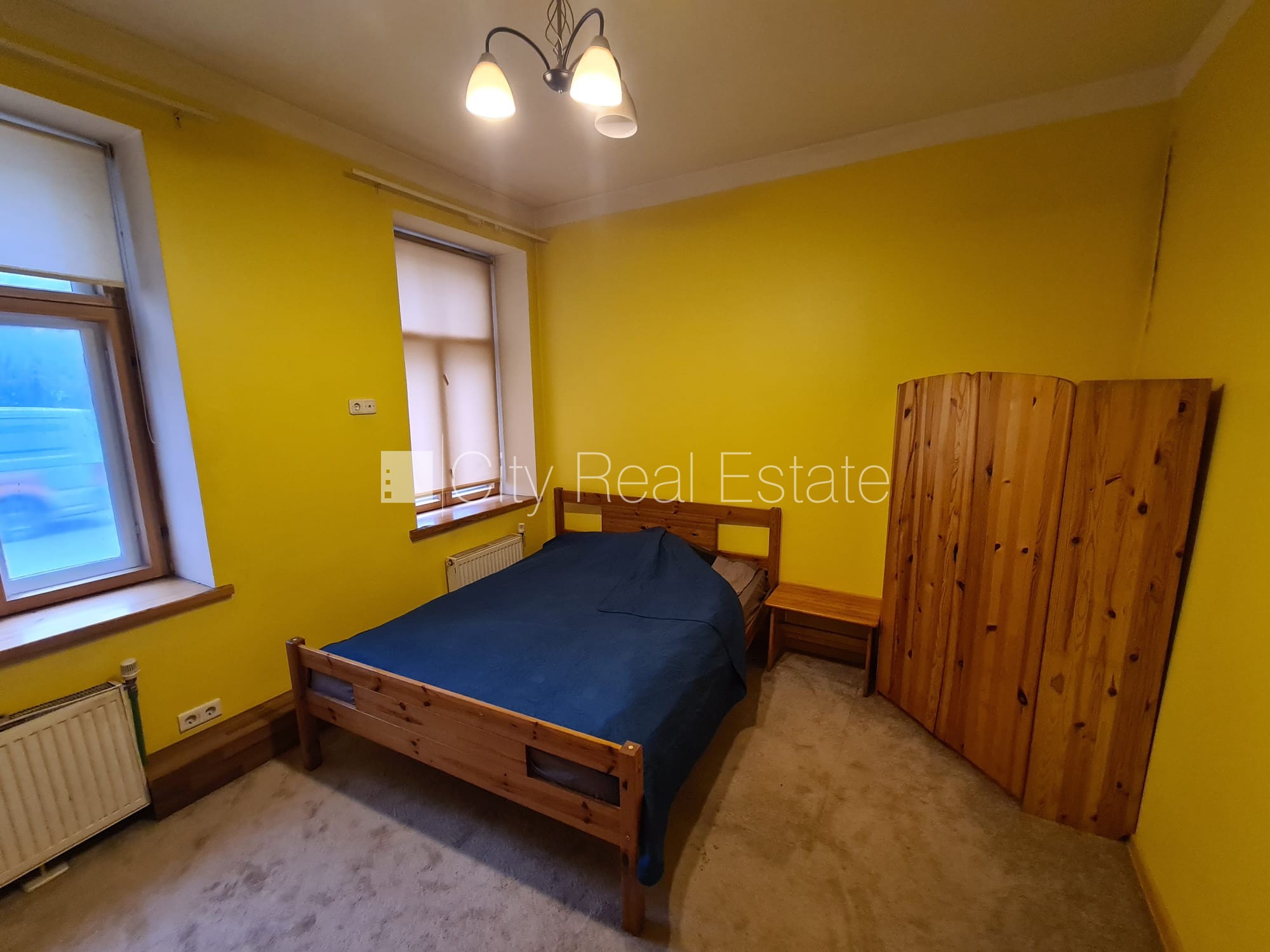 Sludinājumi. Fasādes māja, renovēta māja, ieeja no pagalma, kāpņu telpa pēc kosmētiskā remonta, logi vērsti uz Cena: 350 EUR/mēn Foto #7