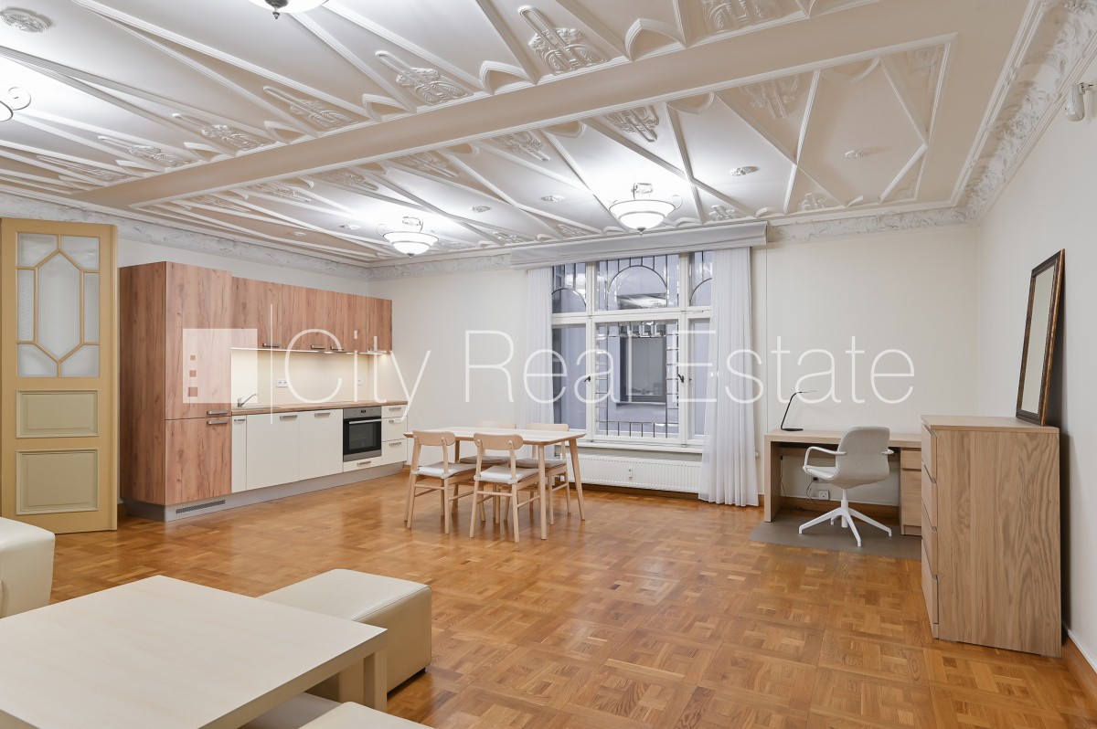 Объявление. Проект - Kalpaka Residence, фасадный дом, реновированный дом, закрытый двор, объект охраняет Цена: 290000 EUR Foto #2