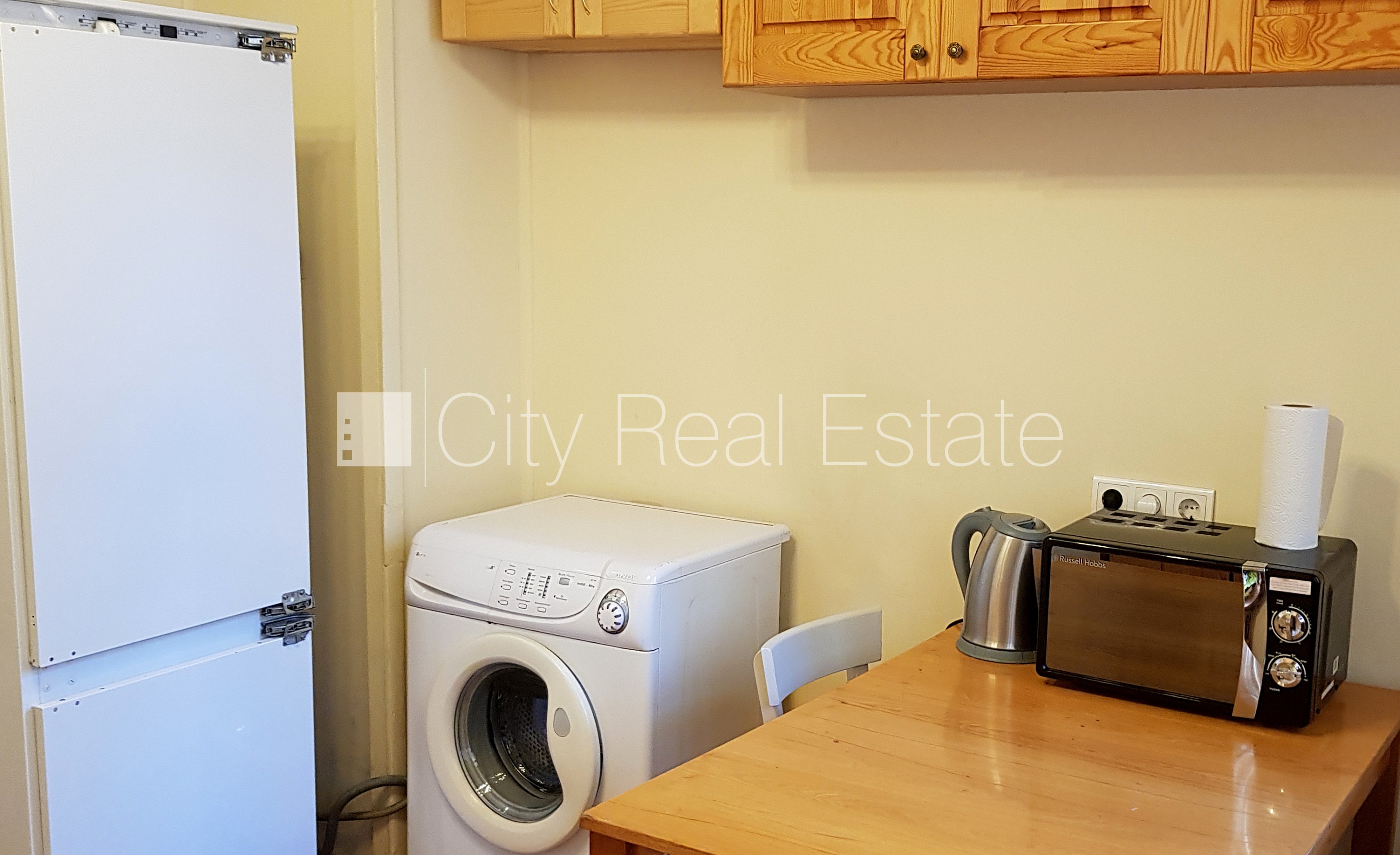 Sludinājumi. Pagalma māja, renovēta māja, slēgts pagalms, objektu apsargā fiziskā apsardze, ir lifts, kāpņu Cena: 750 EUR/mēn Foto #14