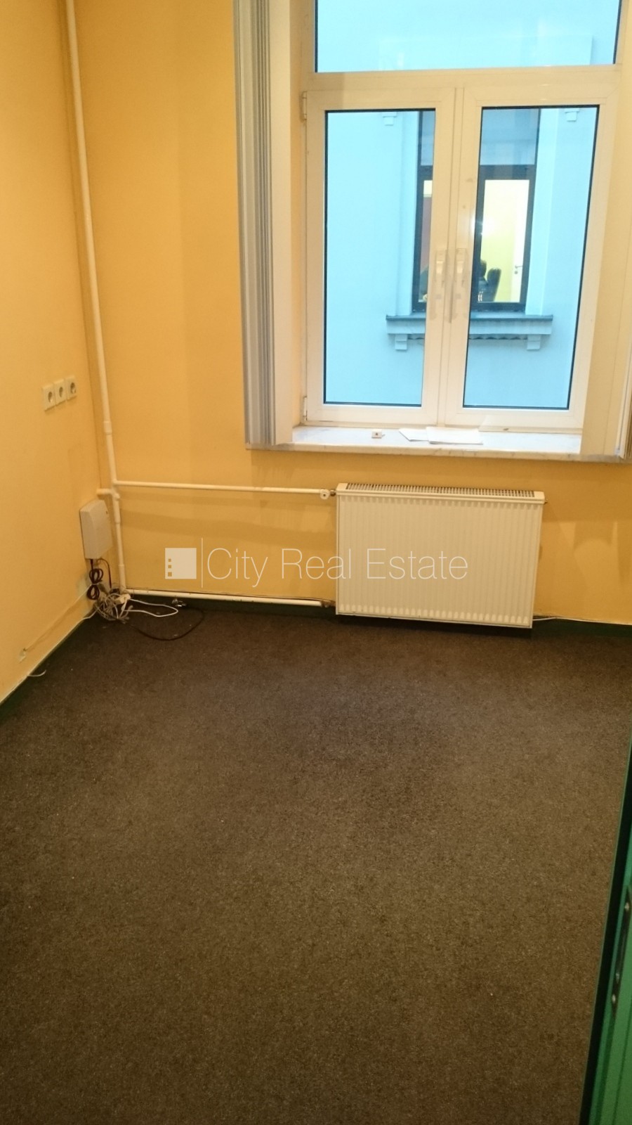 Объявление. Дом во дворе, реновированный дом, вход с улицы, лестничная клетка после косметического ремонта, Цена: 320 EUR/мес. Foto #7