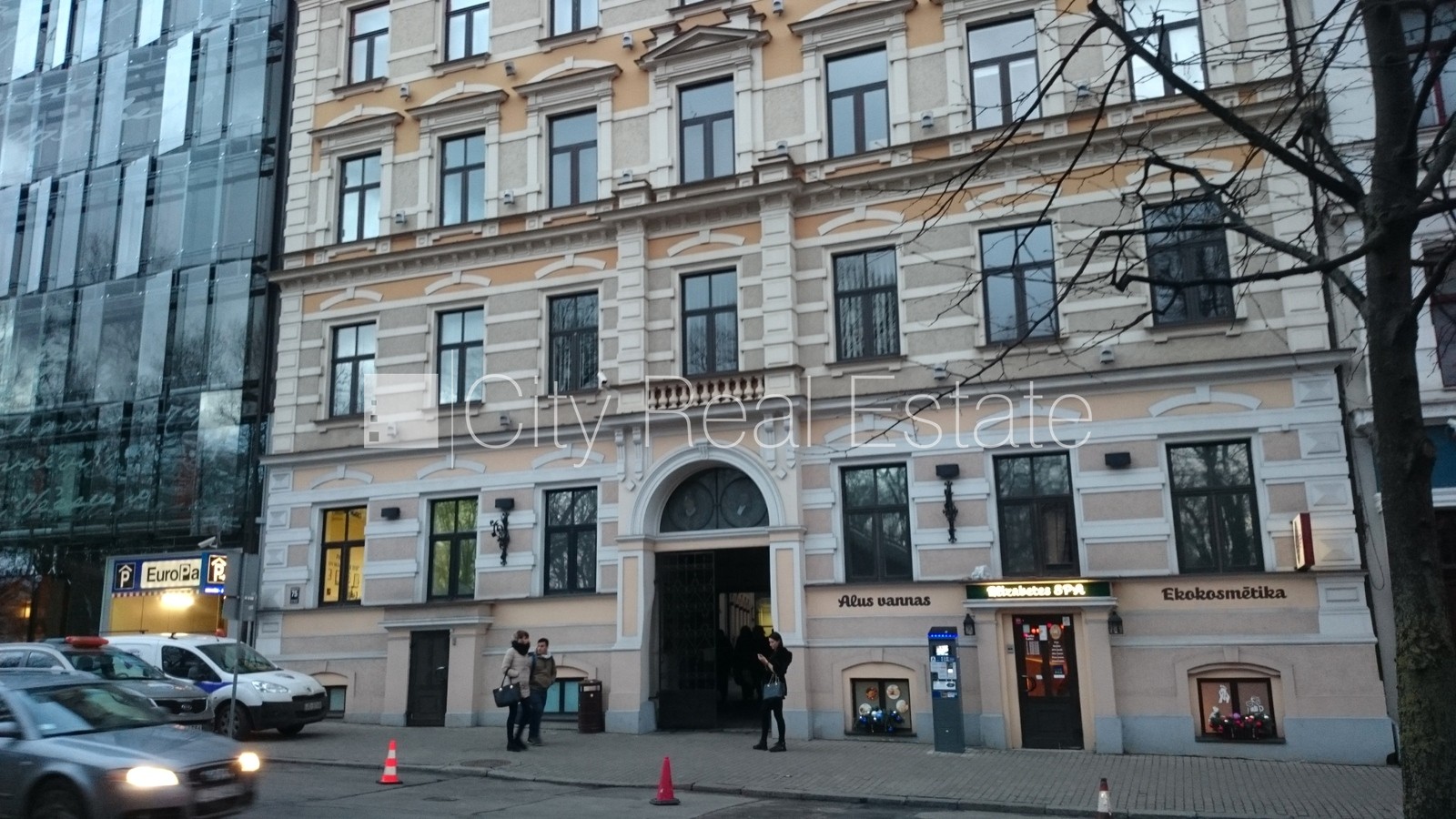 Объявление. Дом во дворе, реновированный дом, вход с улицы, лестничная клетка после косметического ремонта, Цена: 320 EUR/мес. Foto #14