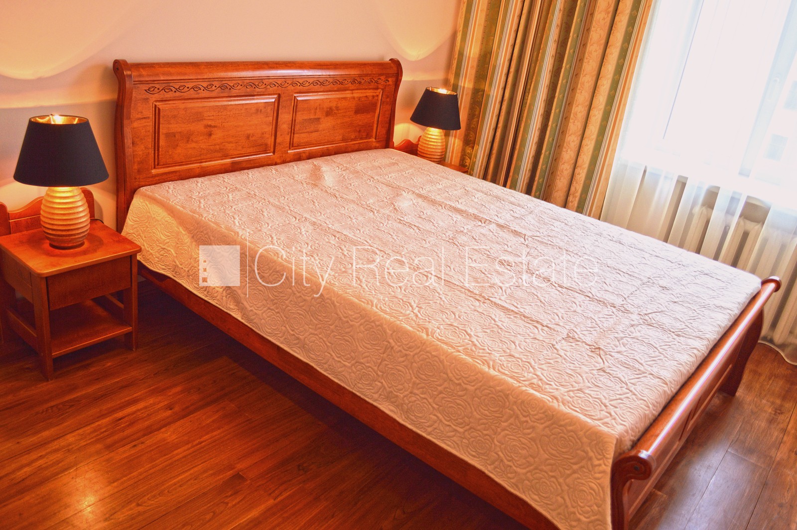 Sludinājumi. Pagalma ēka, slēgts pagalms, logi vērsti mājas abās pusēs, plašs skats no loga, guļamistabu skaits Cena: 159100 EUR Foto #18