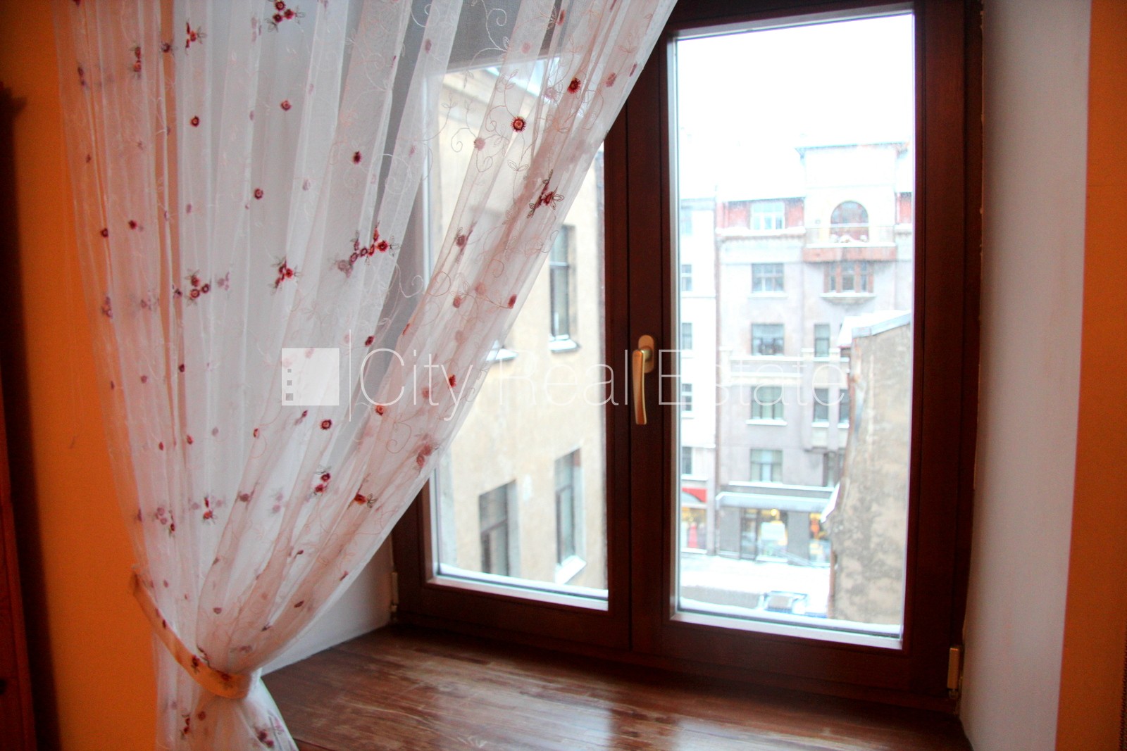 Sludinājumi. Pagalma ēka, slēgts pagalms, logi vērsti mājas abās pusēs, plašs skats no loga, guļamistabu skaits Cena: 159100 EUR Foto #11