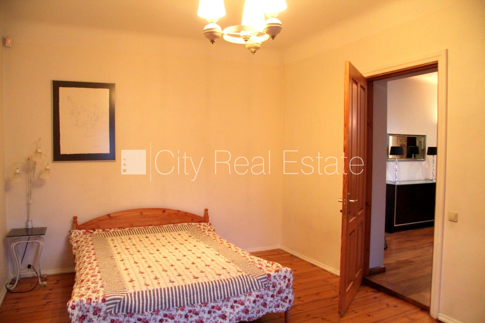 Sludinājumi. Pagalma ēka, slēgts pagalms, logi vērsti mājas abās pusēs, plašs skats no loga, guļamistabu skaits Cena: 159100 EUR Foto #13