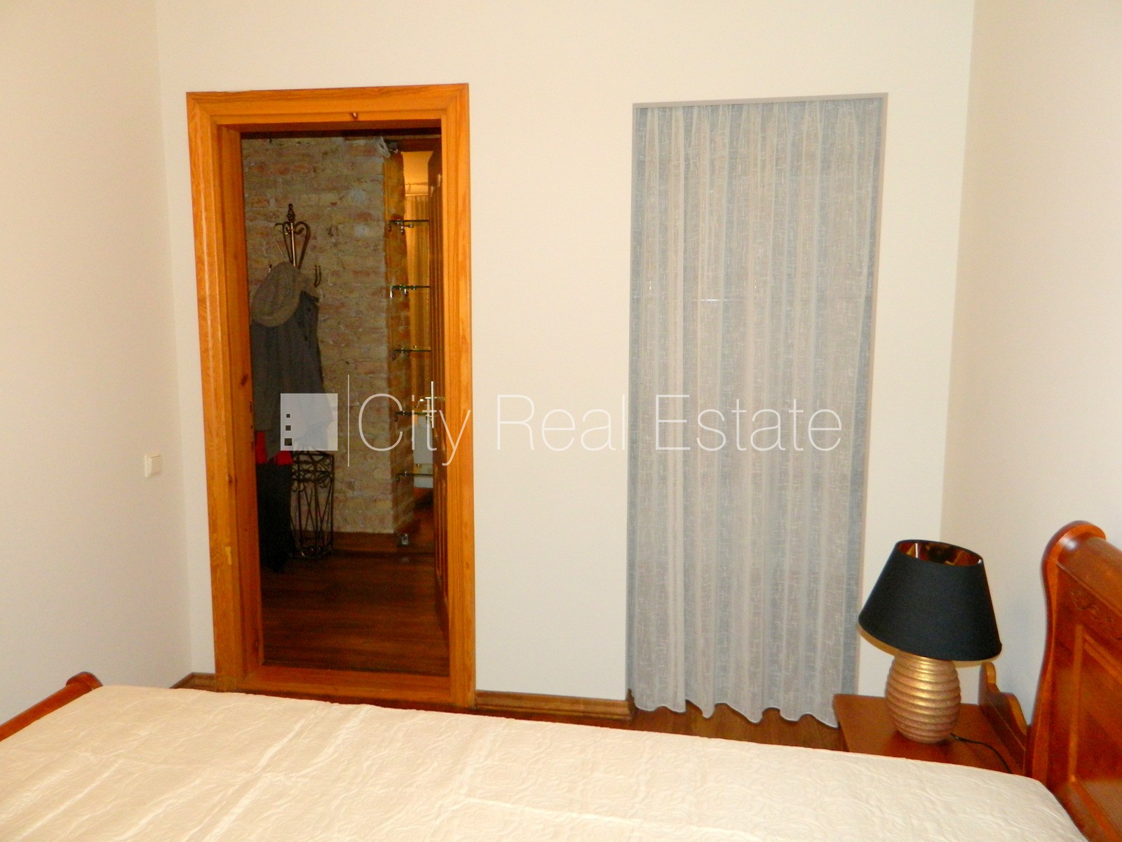 Sludinājumi. Pagalma ēka, slēgts pagalms, logi vērsti mājas abās pusēs, plašs skats no loga, guļamistabu skaits Cena: 159100 EUR Foto #19