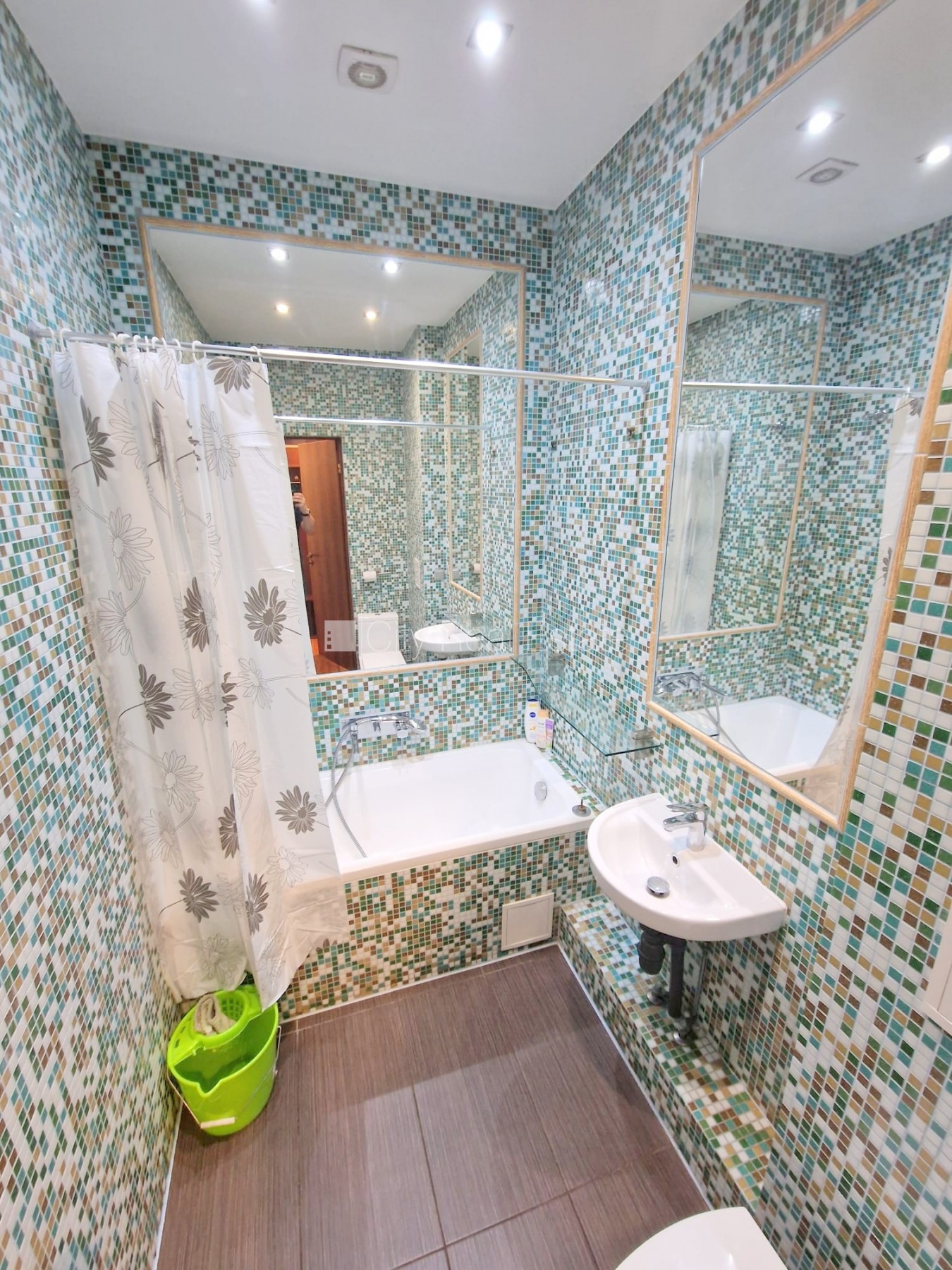 Sludinājumi. Projekts - Aleksandra Čaka 33, pagalma ēka, slēgts pagalms, ieeja no pagalma, kāpņu telpa pēc Cena: 420 EUR/mēn Foto #22