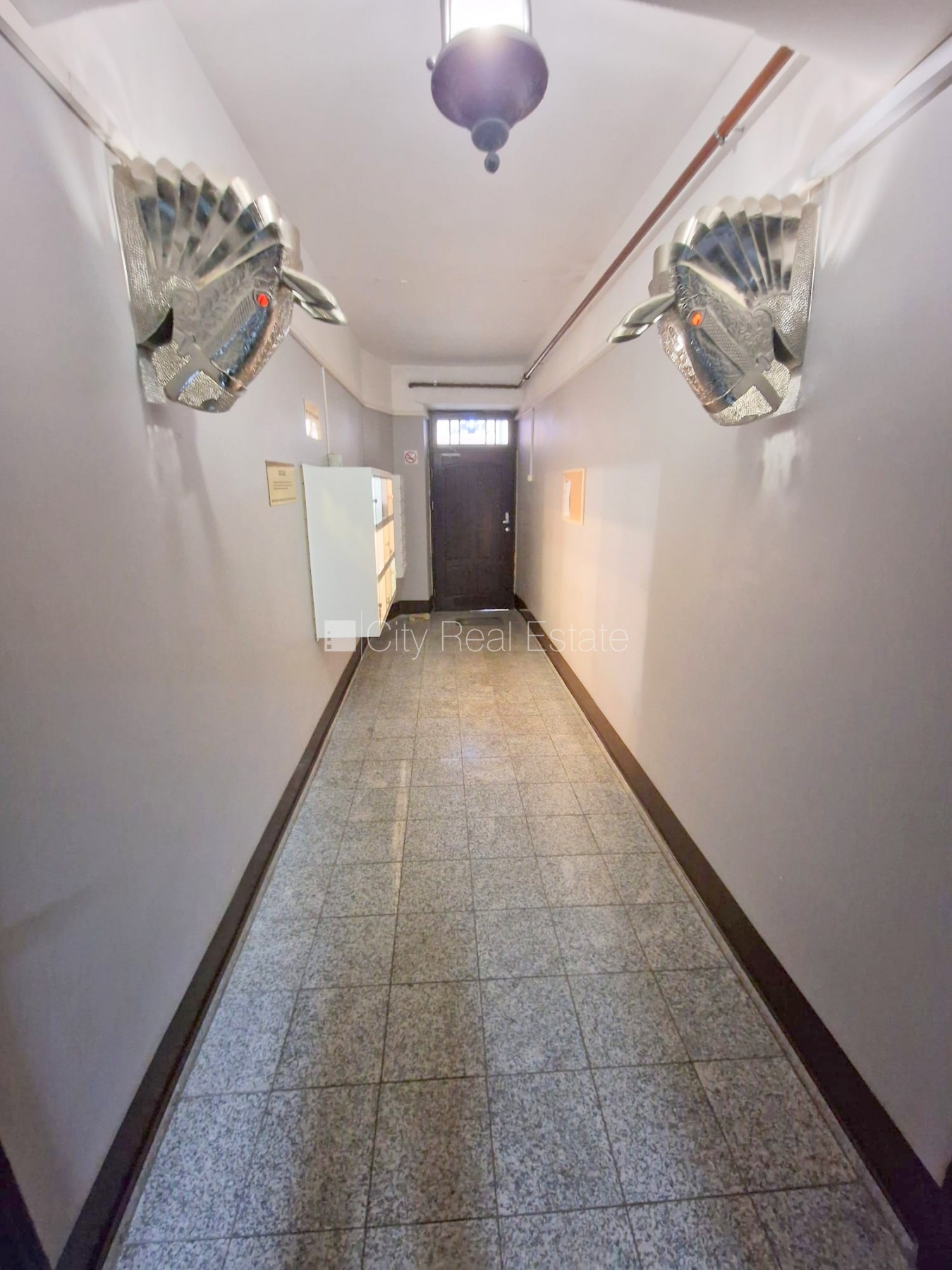 Sludinājumi. Projekts - Aleksandra Čaka 33, pagalma ēka, slēgts pagalms, ieeja no pagalma, kāpņu telpa pēc Cena: 420 EUR/mēn Foto #25