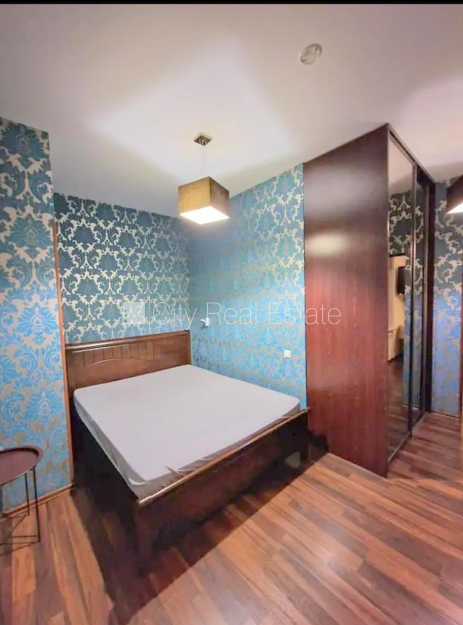 Sludinājumi. Projekts - Aleksandra Čaka 33, pagalma ēka, slēgts pagalms, ieeja no pagalma, kāpņu telpa pēc Cena: 420 EUR/mēn Foto #15