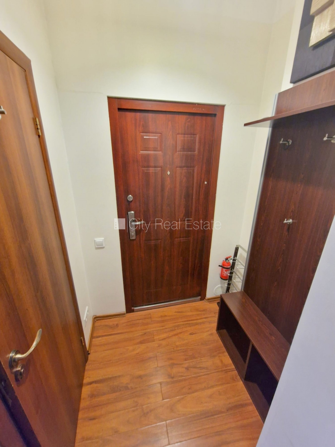 Sludinājumi. Projekts - Aleksandra Čaka 33, pagalma ēka, slēgts pagalms, ieeja no pagalma, kāpņu telpa pēc Cena: 420 EUR/mēn Foto #20