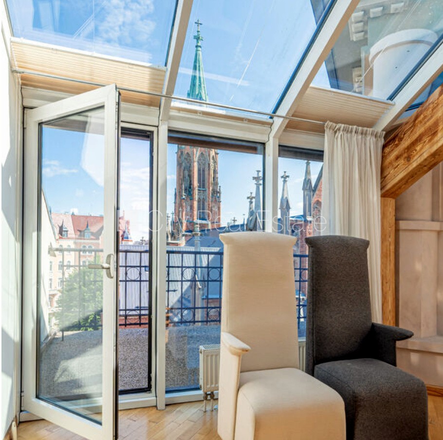 Sludinājumi. Zeme īpašumā, fasādes māja, renovēta māja, labiekārtota apzaļumota teritorija, bruģēts Cena: 595000 EUR Foto #7