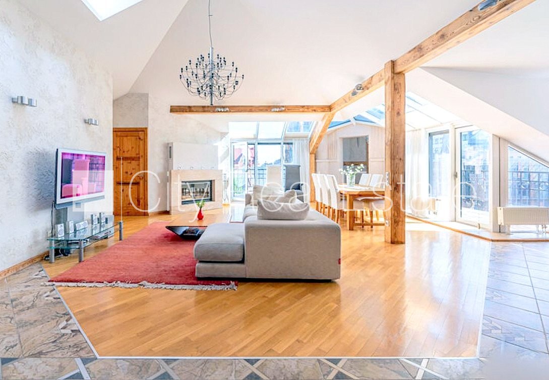 Sludinājumi. Zeme īpašumā, fasādes māja, renovēta māja, labiekārtota apzaļumota teritorija, bruģēts Cena: 595000 EUR Foto #9