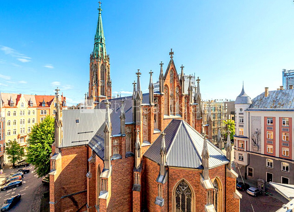 Sludinājumi. Zeme īpašumā, fasādes māja, renovēta māja, labiekārtota apzaļumota teritorija, bruģēts Cena: 595000 EUR Foto #8