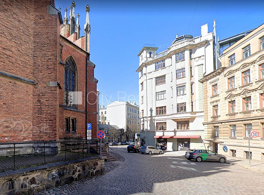 Sludinājumi. Zeme īpašumā, fasādes māja, renovēta māja, labiekārtota apzaļumota teritorija, bruģēts Cena: 595000 EUR Foto #25