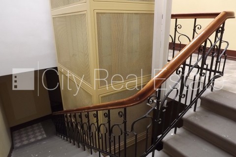 Sludinājumi. Zeme īpašumā, fasādes māja, renovēta māja, labiekārtota apzaļumota teritorija, bruģēts Cena: 595000 EUR Foto #18