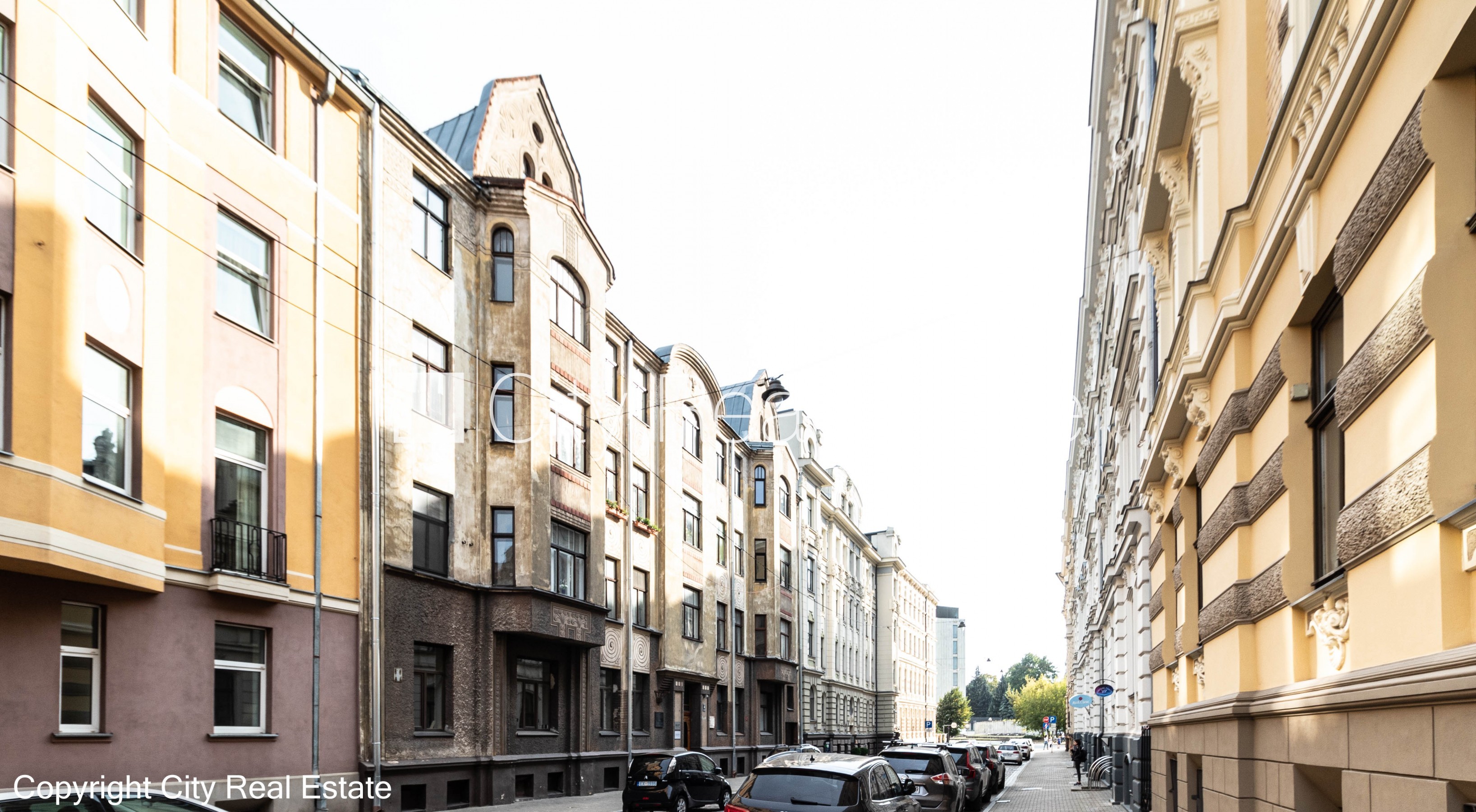 Sludinājumi. Vieta automašīnai, viena istaba izolēta, istabas caurstaigājamas, augstie griesti, kamīns, centrālā Cena: 500 EUR/mēn Foto #25