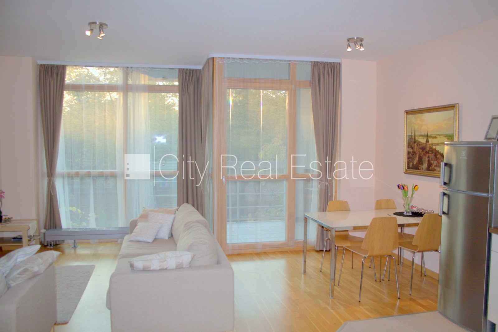 Sludinājumi. Projekts - Ziedoņdārza mājas, zeme īpašumā, jaunceltne, labiekārtots apzaļumots pagalms, slēgts Cena: 150000 EUR Foto #2