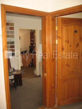 Sludinājumi. Fasādes māja, šīfera jumta segums, labiekārtots apzaļumots pagalms, iežogota teritorija, iežogota Cena: 380000 EUR Foto #13