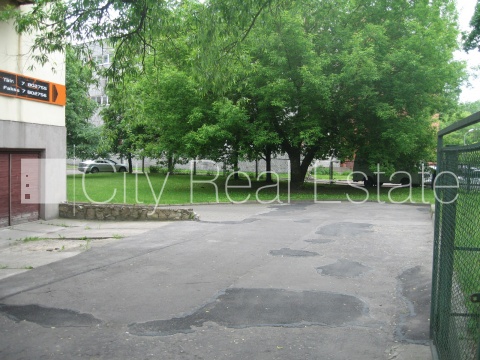 Sludinājumi. Fasādes māja, šīfera jumta segums, labiekārtots apzaļumots pagalms, iežogota teritorija, iežogota Cena: 380000 EUR Foto #10