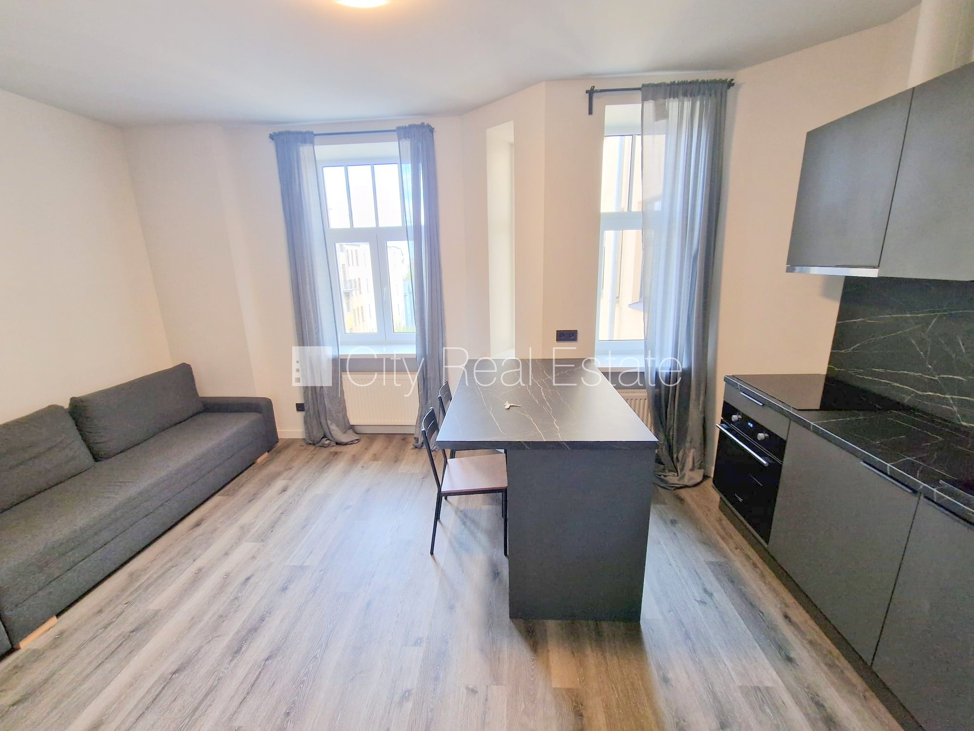 Sludinājumi. Projekts - Matīsa 38, pagalma māja, renovēta māja, slēgts pagalms, ieeja no ielas un pagalma, kāpņu Cena: 350 EUR/mēn Foto #6