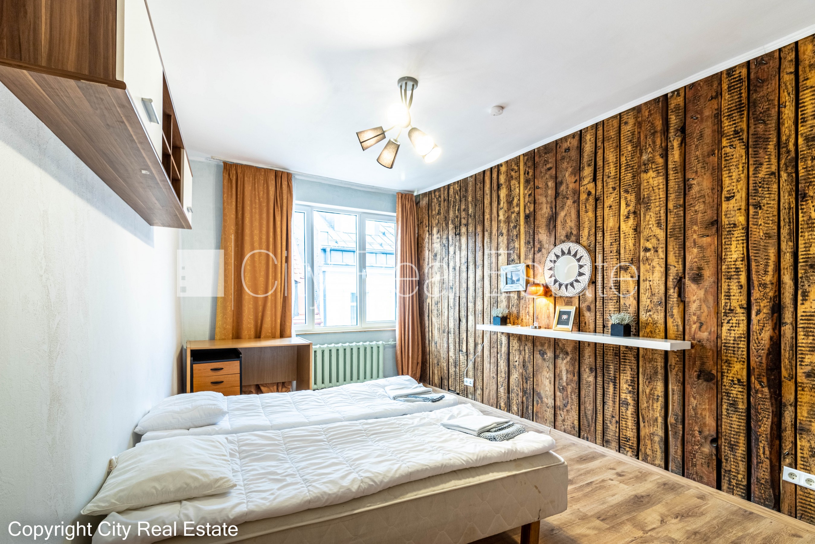 Sludinājumi. Fasādes māja, renovēta māja, ķieģeļu mūra sienas, kāpņu telpa pēc kosmētiskā remonta, plašs skats Cena: 146000 EUR Foto #4