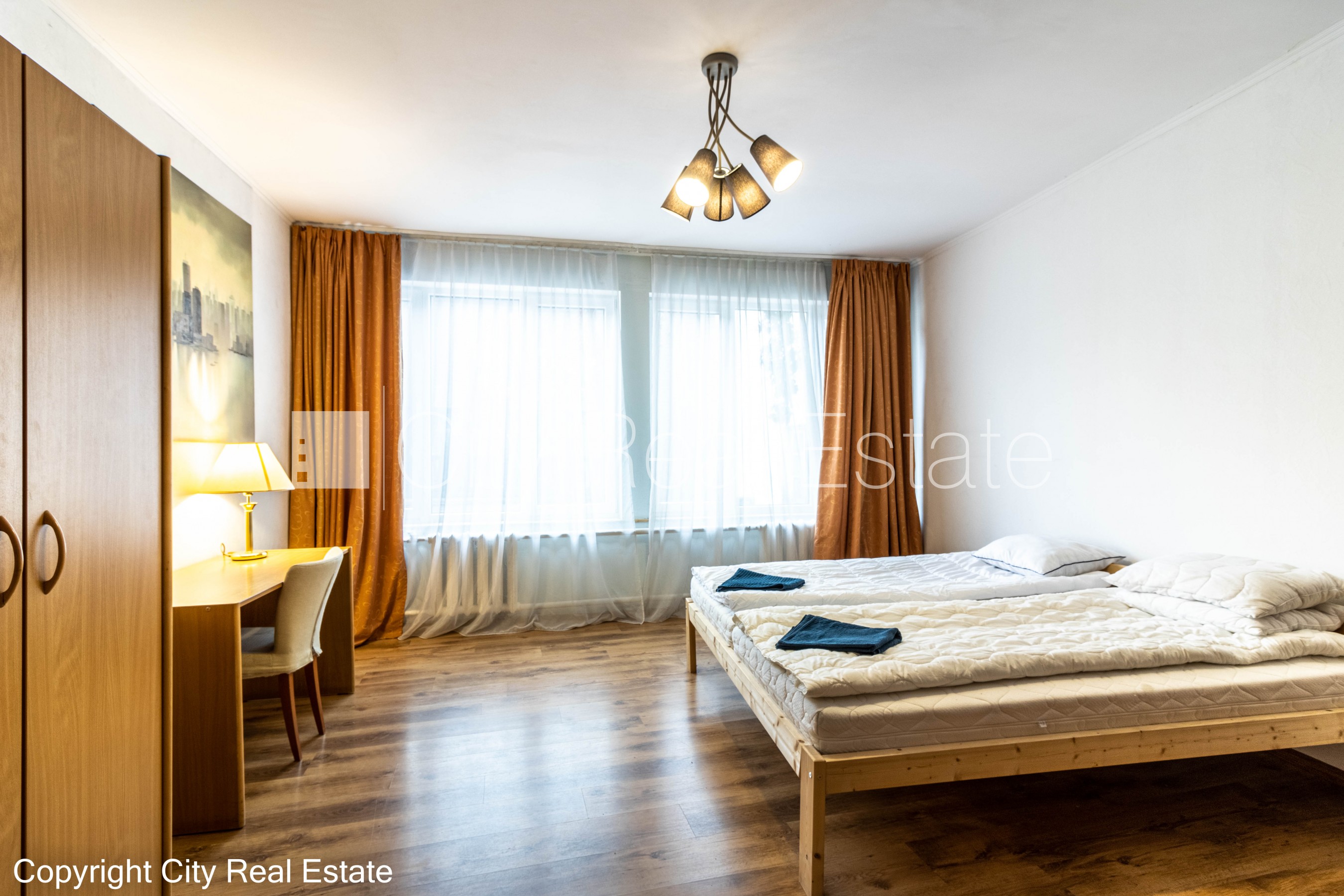 Sludinājumi. Fasādes māja, renovēta māja, ķieģeļu mūra sienas, kāpņu telpa pēc kosmētiskā remonta, plašs skats Cena: 146000 EUR Foto #3