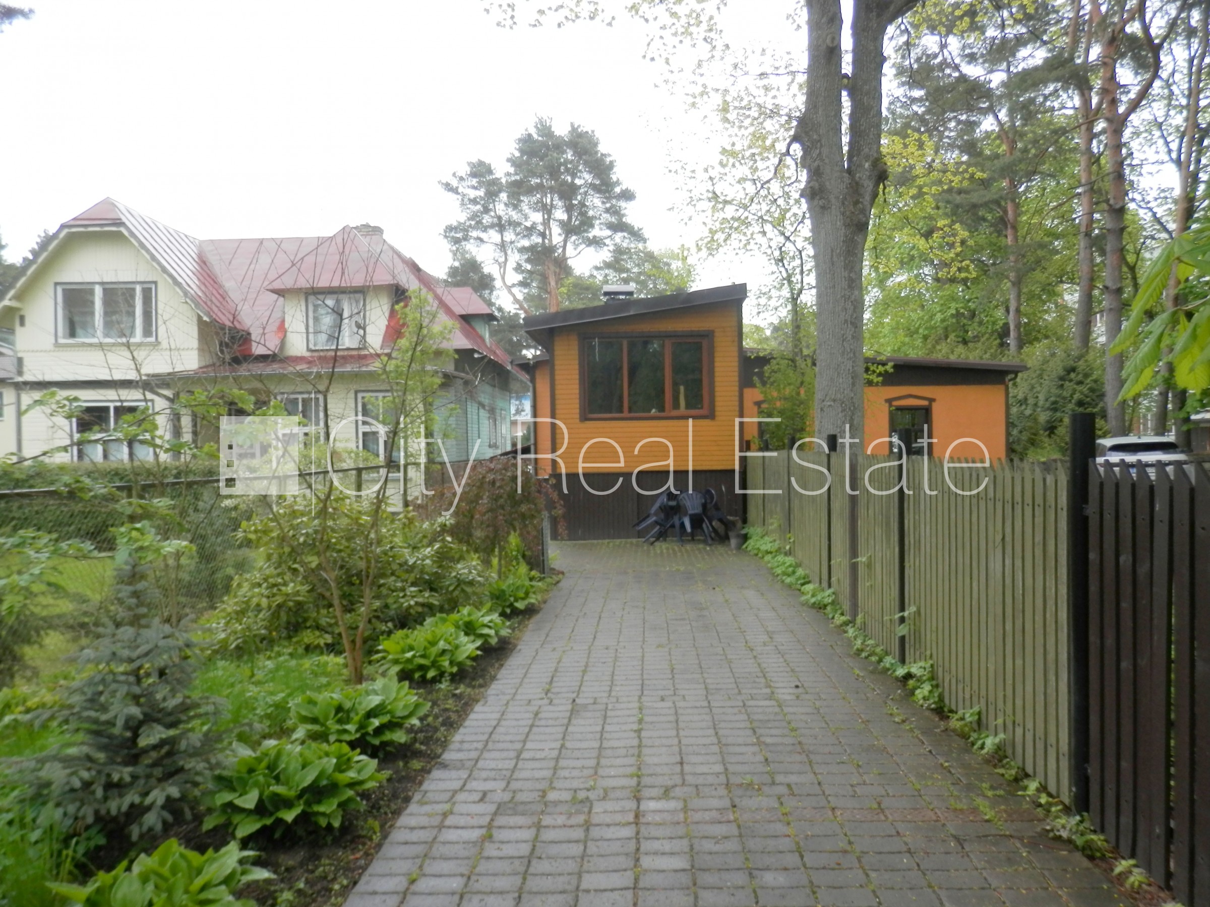 Sludinājumi. Fasādes māja, renovēta māja, slēgts pagalms, iežogota teritorija, vieta automašīnai, ieeja no Cena: 1200 EUR/mēn Foto #20