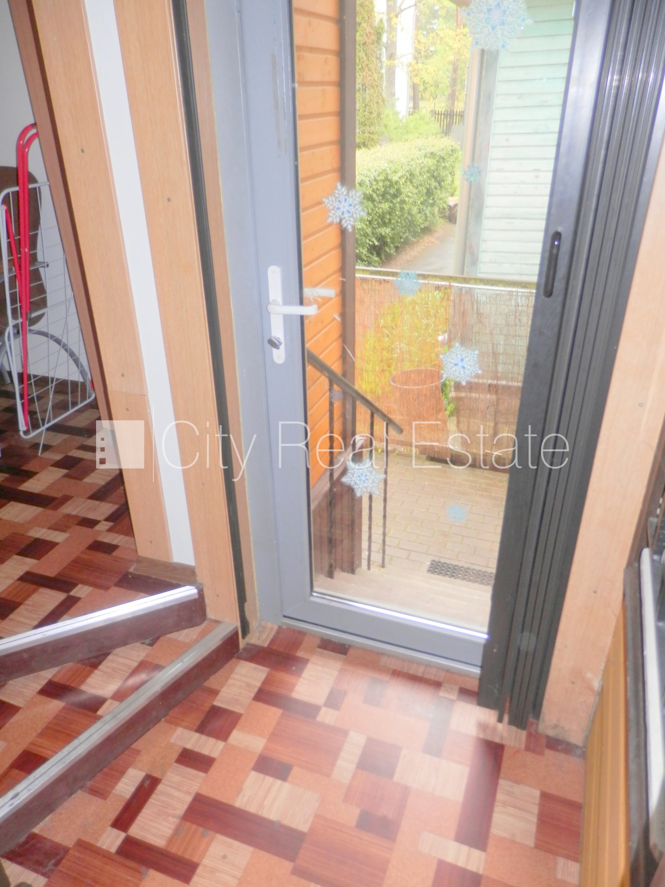 Sludinājumi. Fasādes māja, renovēta māja, slēgts pagalms, iežogota teritorija, vieta automašīnai, ieeja no Cena: 1200 EUR/mēn Foto #14