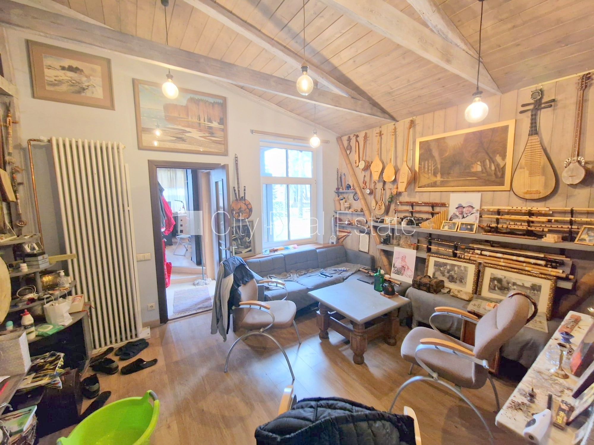 Sludinājumi. Fasādes māja, renovēta māja, slēgts pagalms, iežogota teritorija, vieta automašīnai, ieeja no Cena: 1200 EUR/mēn Foto #1