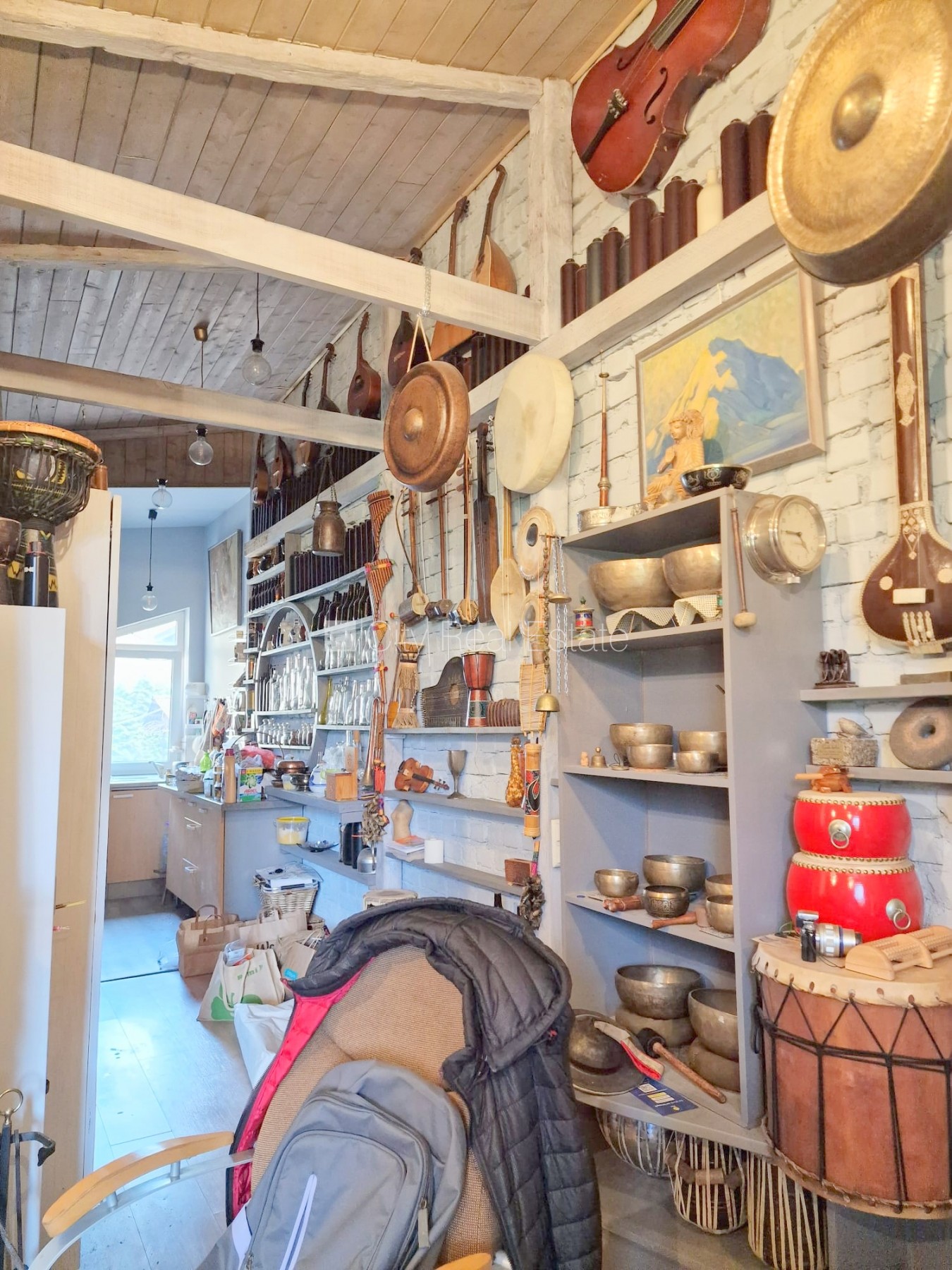 Sludinājumi. Fasādes māja, renovēta māja, slēgts pagalms, iežogota teritorija, vieta automašīnai, ieeja no Cena: 1200 EUR/mēn Foto #7