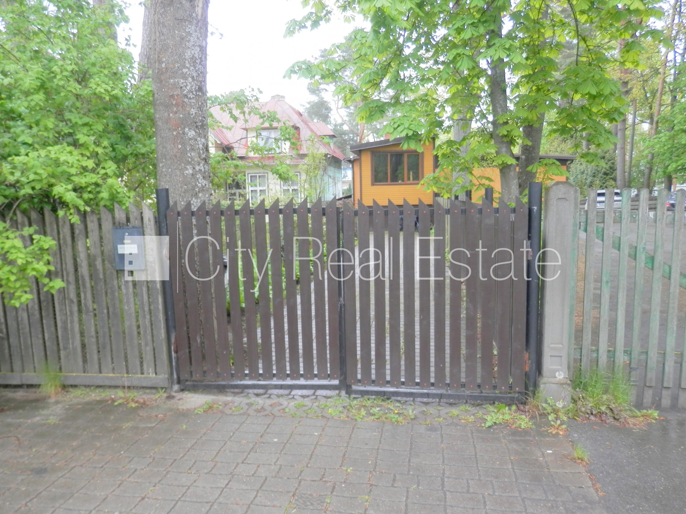 Sludinājumi. Fasādes māja, renovēta māja, slēgts pagalms, iežogota teritorija, vieta automašīnai, ieeja no Cena: 1200 EUR/mēn Foto #23