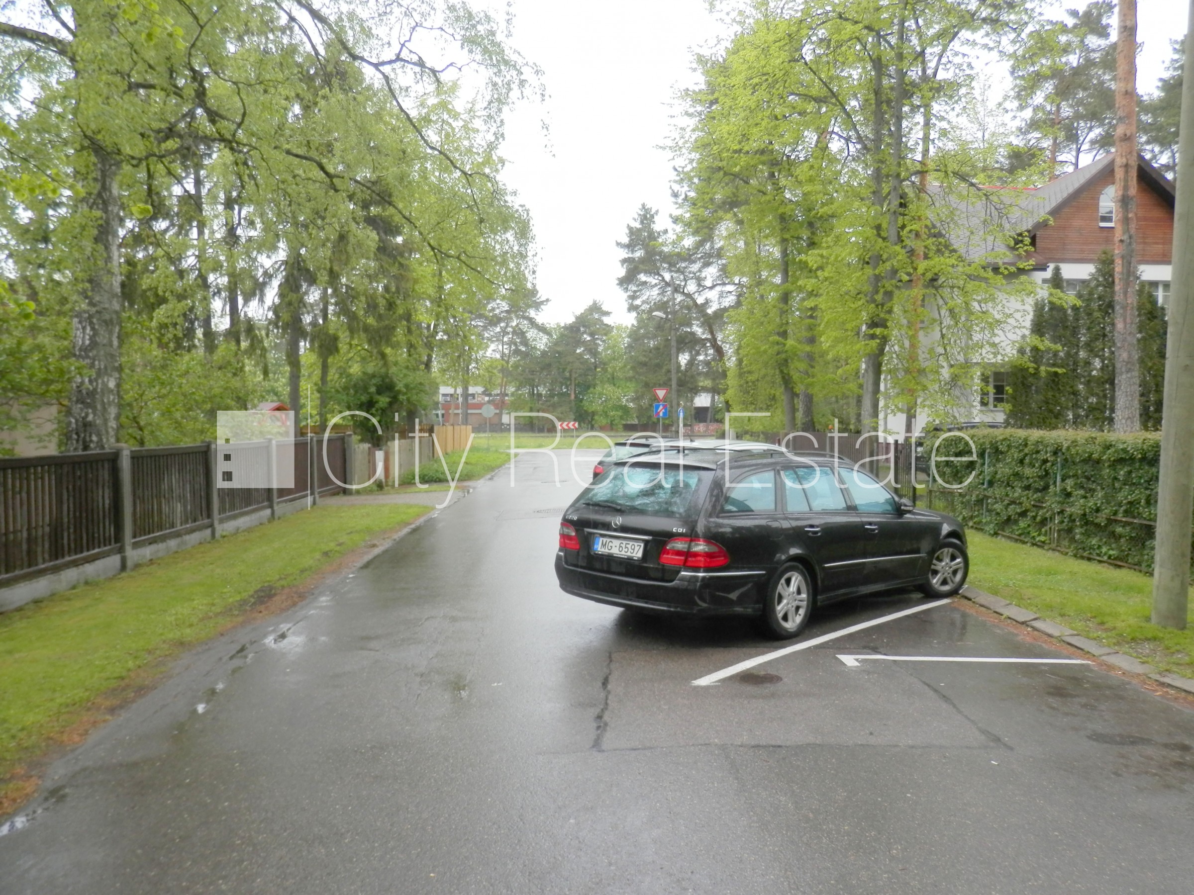 Sludinājumi. Fasādes māja, renovēta māja, slēgts pagalms, iežogota teritorija, vieta automašīnai, ieeja no Cena: 1200 EUR/mēn Foto #25