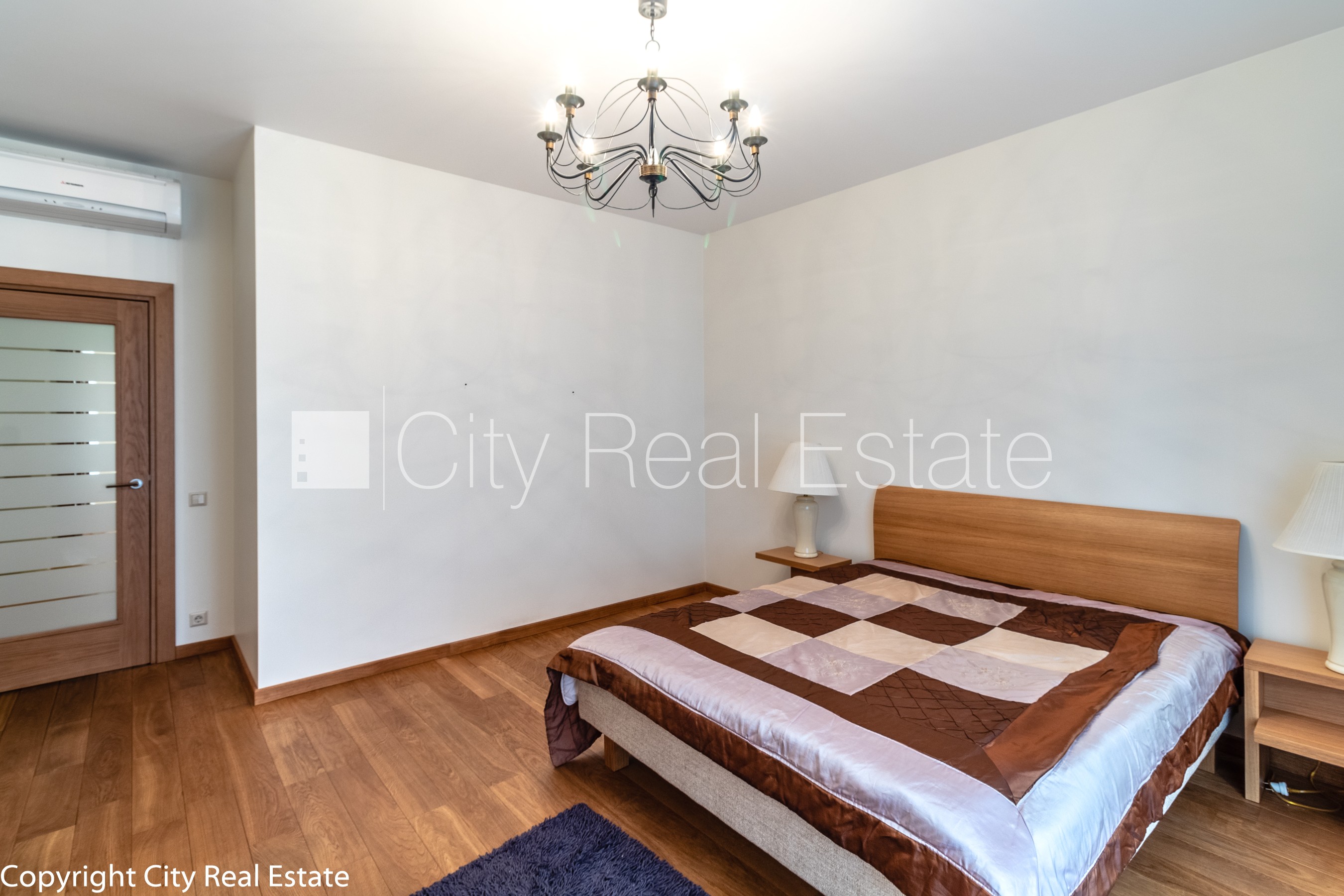 Sludinājumi. Zeme īpašumā, jaunceltne, fasādes māja, bruģēts piebraucamais ceļš, ieeja no ielas, luksuss Cena: 302000 EUR Foto #13