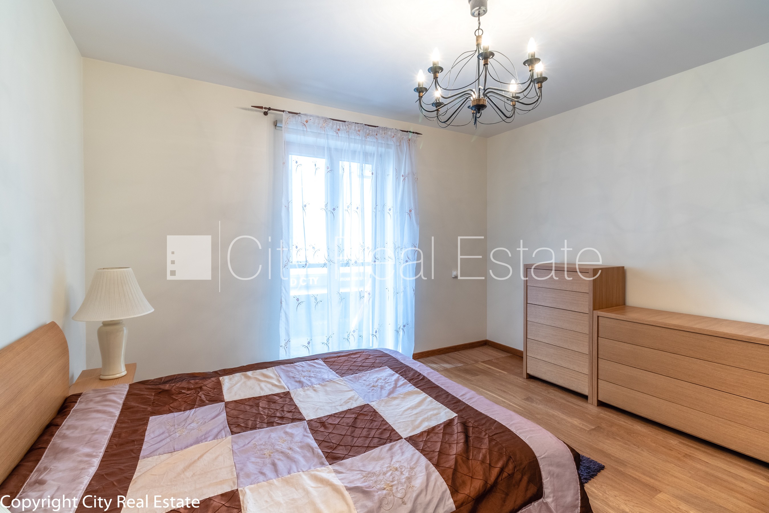 Sludinājumi. Zeme īpašumā, jaunceltne, fasādes māja, bruģēts piebraucamais ceļš, ieeja no ielas, luksuss Cena: 302000 EUR Foto #14