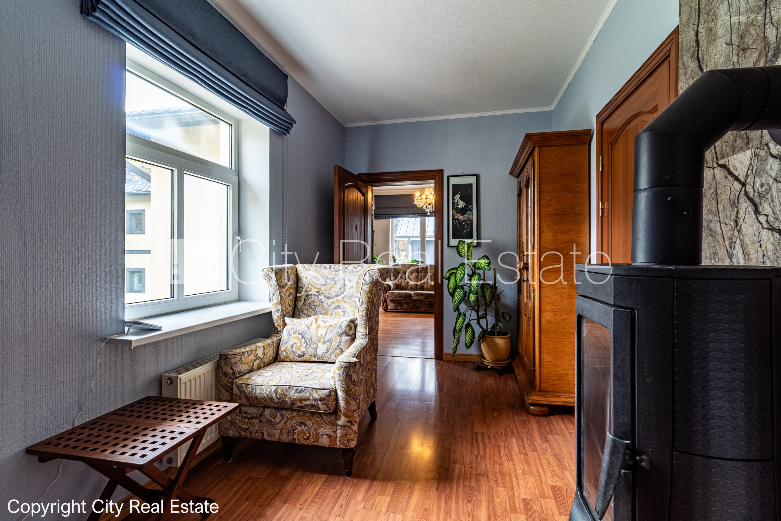 Sludinājumi. Renovēta māja, keramzīta bloku sienas, labiekārtota apzaļumota teritorija, iežogota teritorija ar Cena: 690000 EUR Foto #6