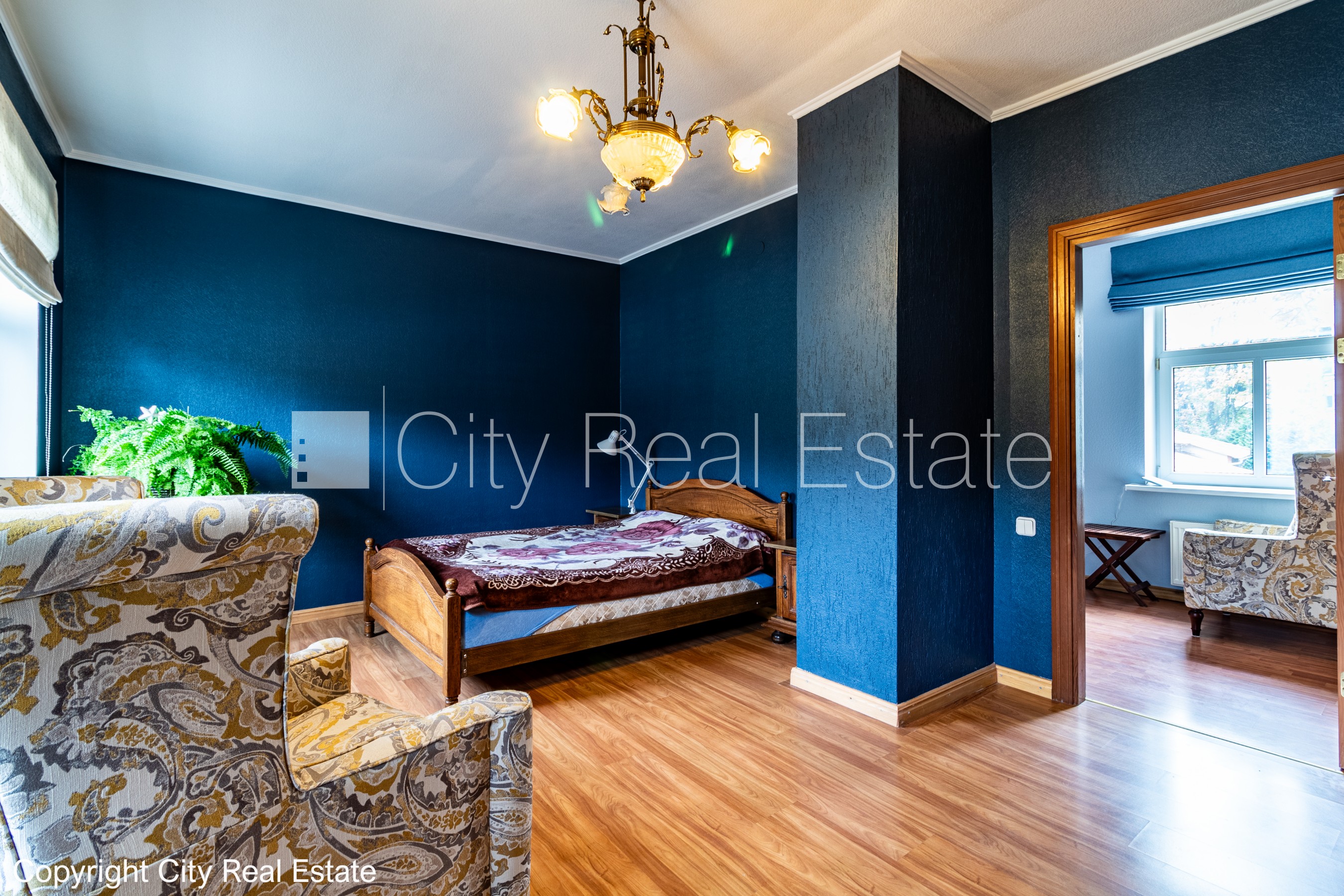 Sludinājumi. Renovēta māja, keramzīta bloku sienas, labiekārtota apzaļumota teritorija, iežogota teritorija ar Cena: 690000 EUR Foto #9