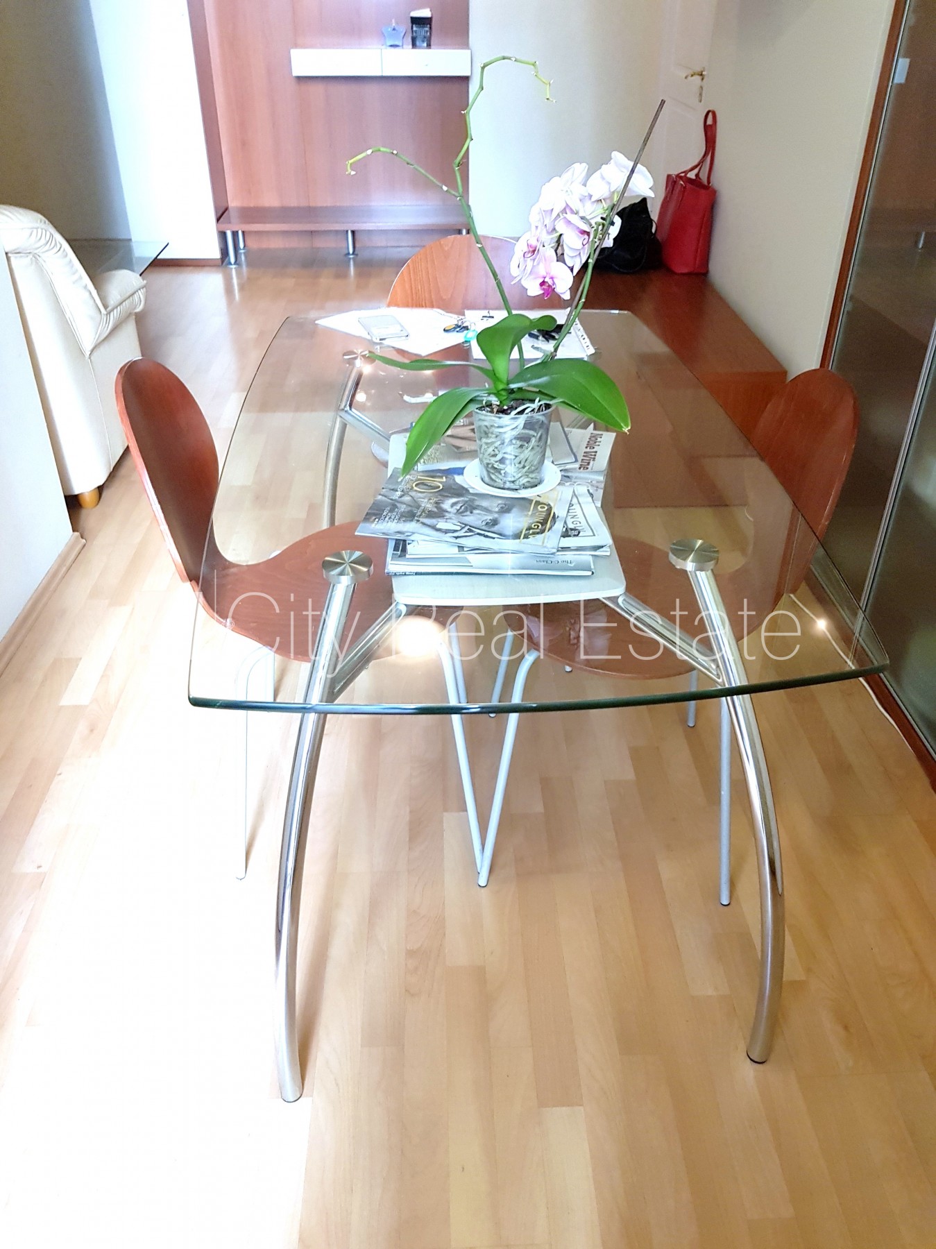 Sludinājumi. Pagalma māja, renovēta māja, fasāde ar dekoratīvo ķieģeļu apdari, slēgts pagalms, teritorijas Cena: 160000 EUR Foto #3