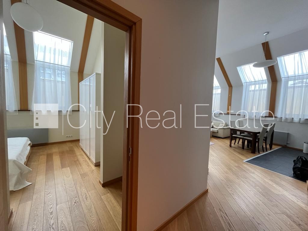 Sludinājumi. Fasādes māja, renovēta māja, ieeja no ielas, ir lifts, kāpņu telpa pēc kapitālā remonta, terase, Cena: 1200 EUR/mēn Foto #10