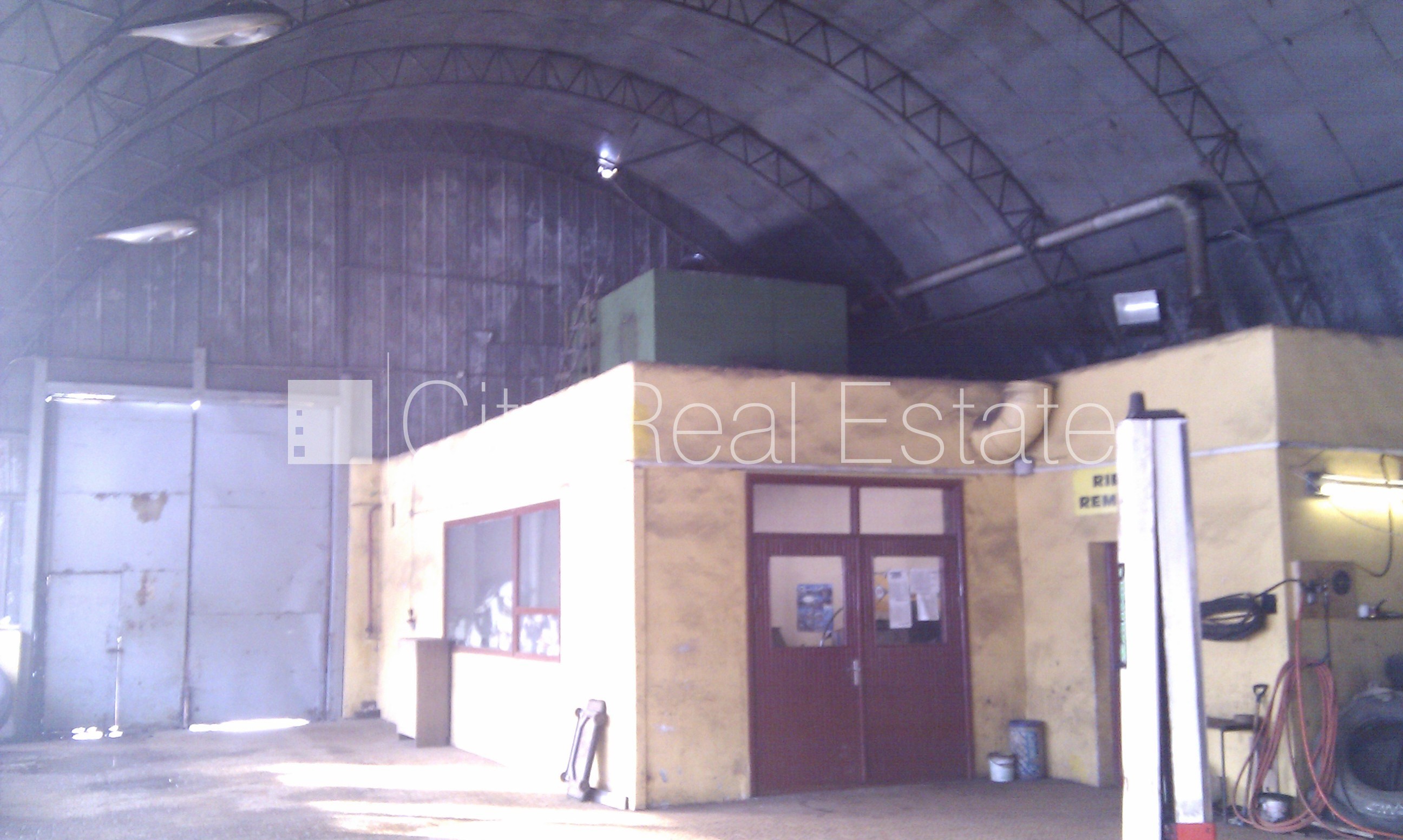 Sludinājumi. Iežogota teritorija, slēgta teritorija, iežogota teritorija ar betona paneļu sētu, vieta vairākām Cena: 978 EUR/mēn Foto #7