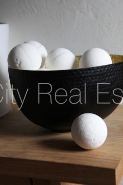 Sludinājumi. Fasādes māja, dzīvokļu skaits ēkā  12 gab., mainīts Jumta segums, labiekārtota apzaļumota Cena: 89990 EUR Foto #24