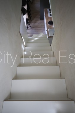 Sludinājumi. Fasādes māja, dzīvokļu skaits ēkā  12 gab., mainīts Jumta segums, labiekārtota apzaļumota Cena: 89990 EUR Foto #21