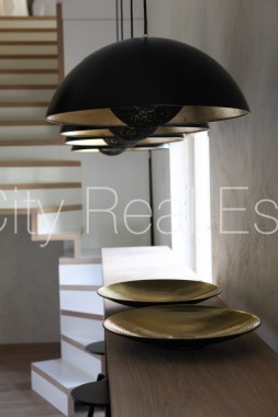 Sludinājumi. Fasādes māja, dzīvokļu skaits ēkā  12 gab., mainīts Jumta segums, labiekārtota apzaļumota Cena: 89990 EUR Foto #3