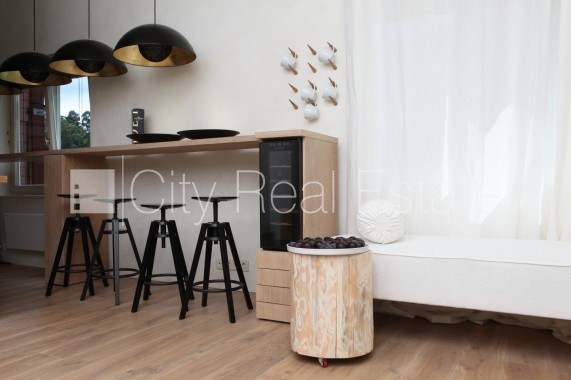 Sludinājumi. Fasādes māja, dzīvokļu skaits ēkā  12 gab., mainīts Jumta segums, labiekārtota apzaļumota Cena: 89990 EUR Foto #2