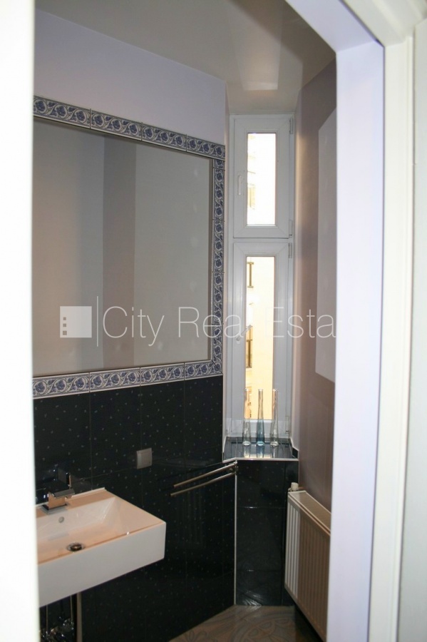 Sludinājumi. Projekts - Aleksandra Čaka 33, pagalma māja, renovēta māja, ieeja no pagalma, studio tipa, virtuve Cena: 420 EUR/mēn Foto #8