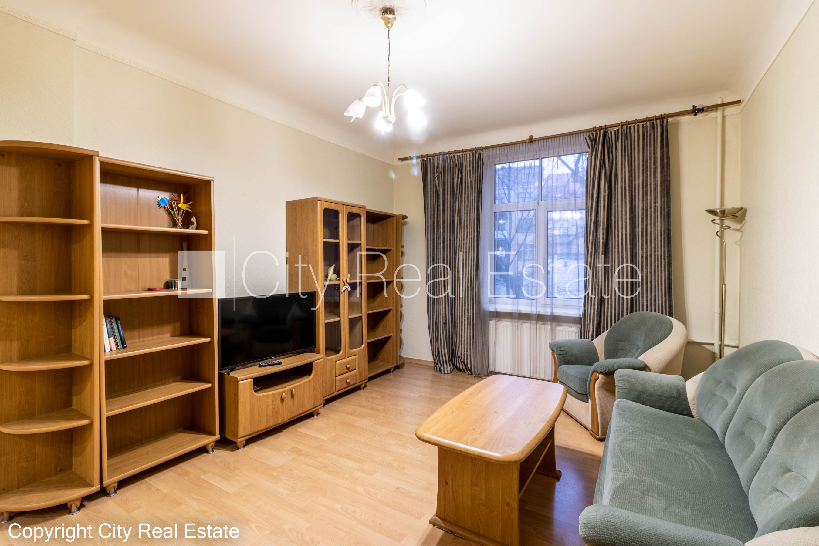 Sludinājumi. Pagalma māja, labiekārtota apzaļumota teritorija, ieeja no pagalma, guļamistabu skaits 1 gab., Cena: 600 EUR/mēn Foto #6