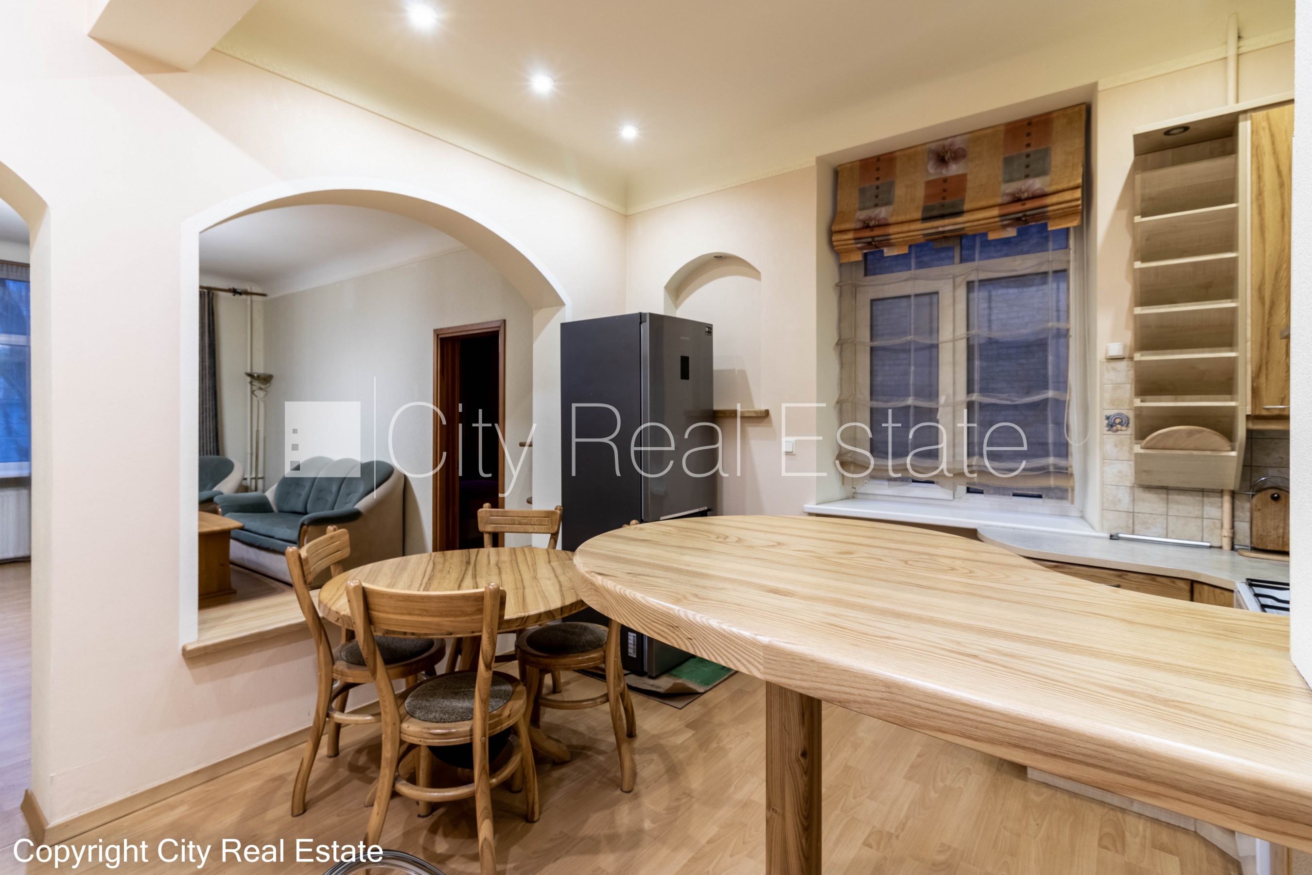 Sludinājumi. Pagalma māja, labiekārtota apzaļumota teritorija, ieeja no pagalma, guļamistabu skaits 1 gab., Cena: 600 EUR/mēn Foto #3