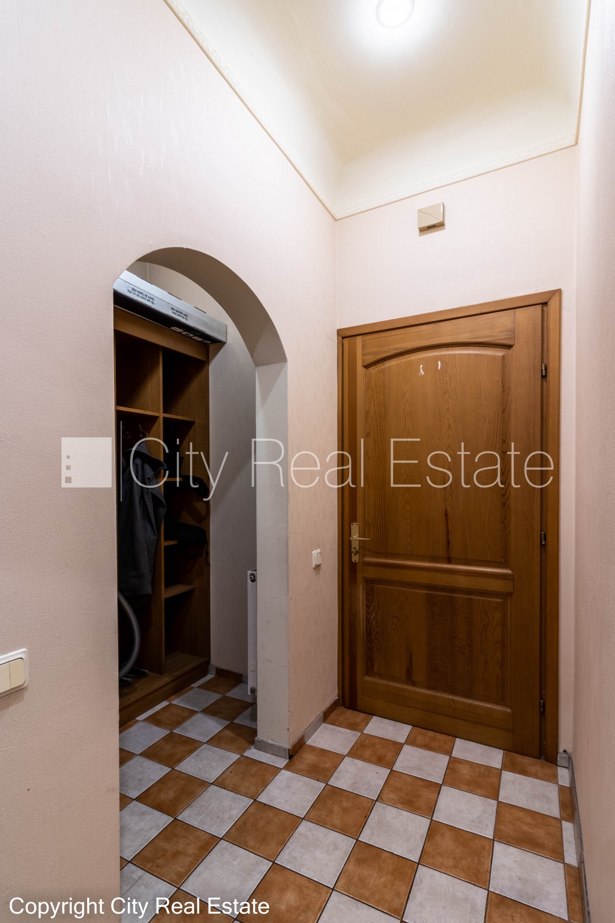 Sludinājumi. Pagalma māja, labiekārtota apzaļumota teritorija, ieeja no pagalma, guļamistabu skaits 1 gab., Cena: 600 EUR/mēn Foto #13