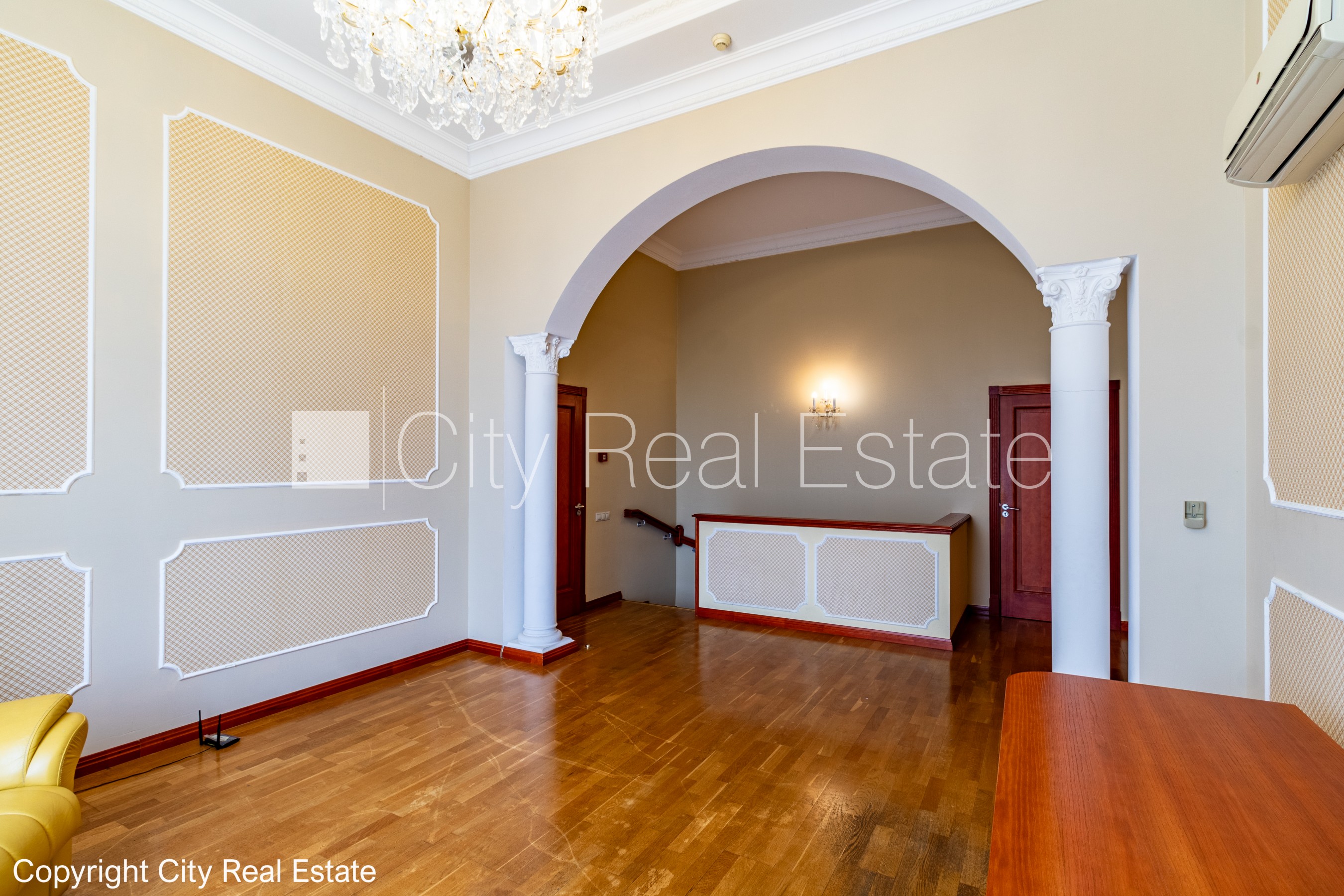 Sludinājumi. Labiekārtota apzaļumota teritorija, garāža vienai automašīnai, objektu apsargā fiziskā apsardze, Cena: 1000 EUR/mēn Foto #25